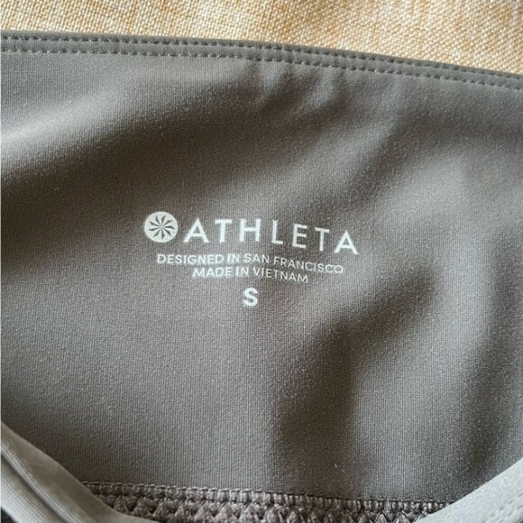 NWT Athleta Stellar Crop Pant Notched Hem Leggings Women’s Size Small - Picture 7 of 11